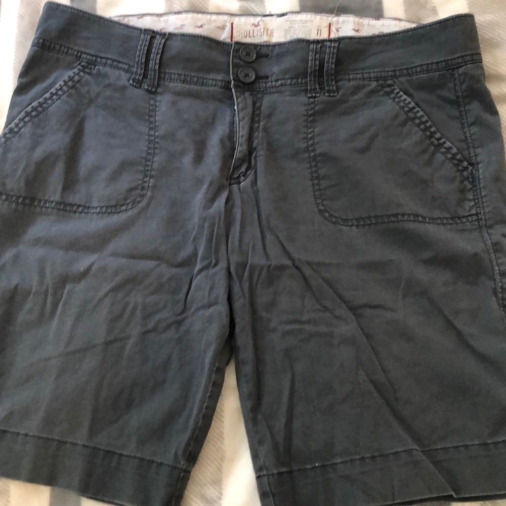 Hollister junior capris